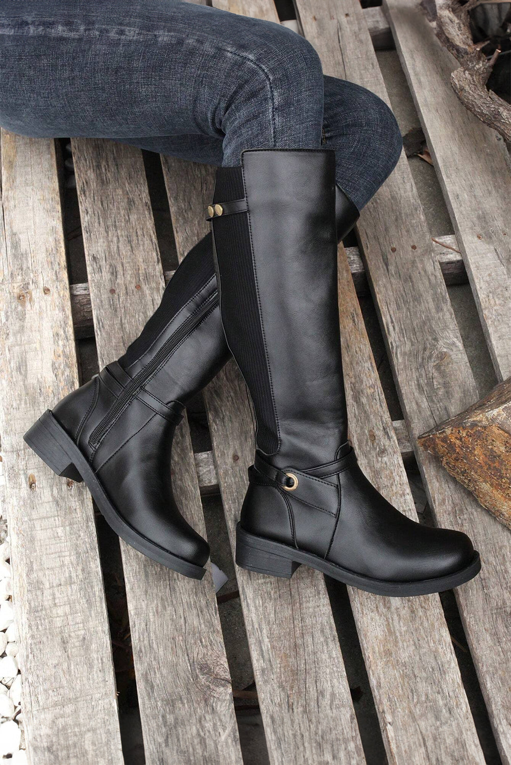 FOOTWEAR