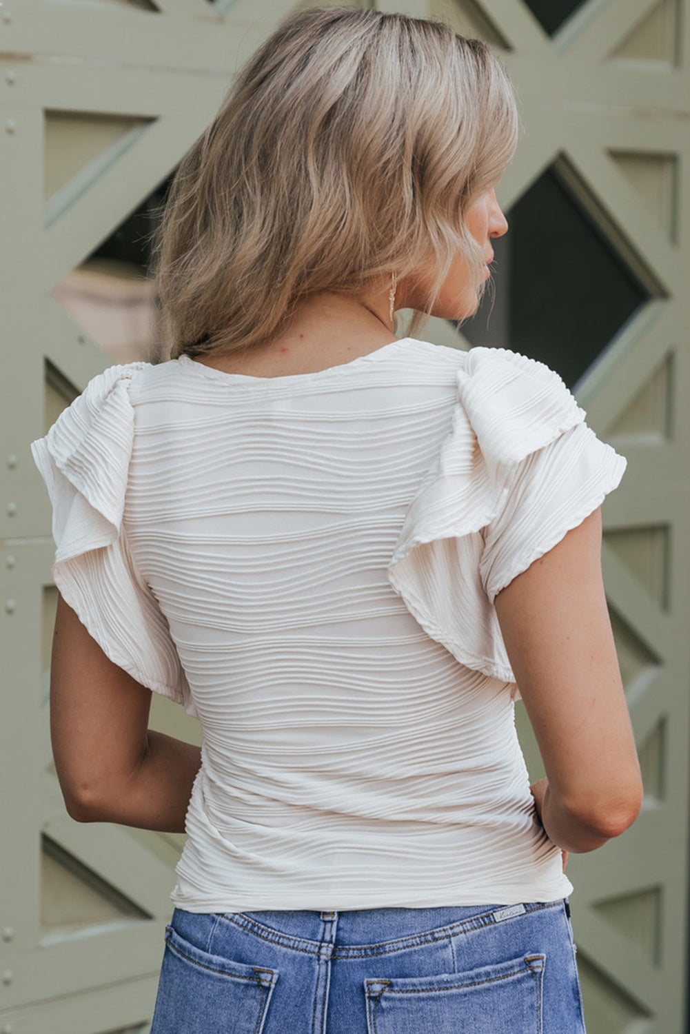 Casual Wavy Textured Ruffle Sleeve Top