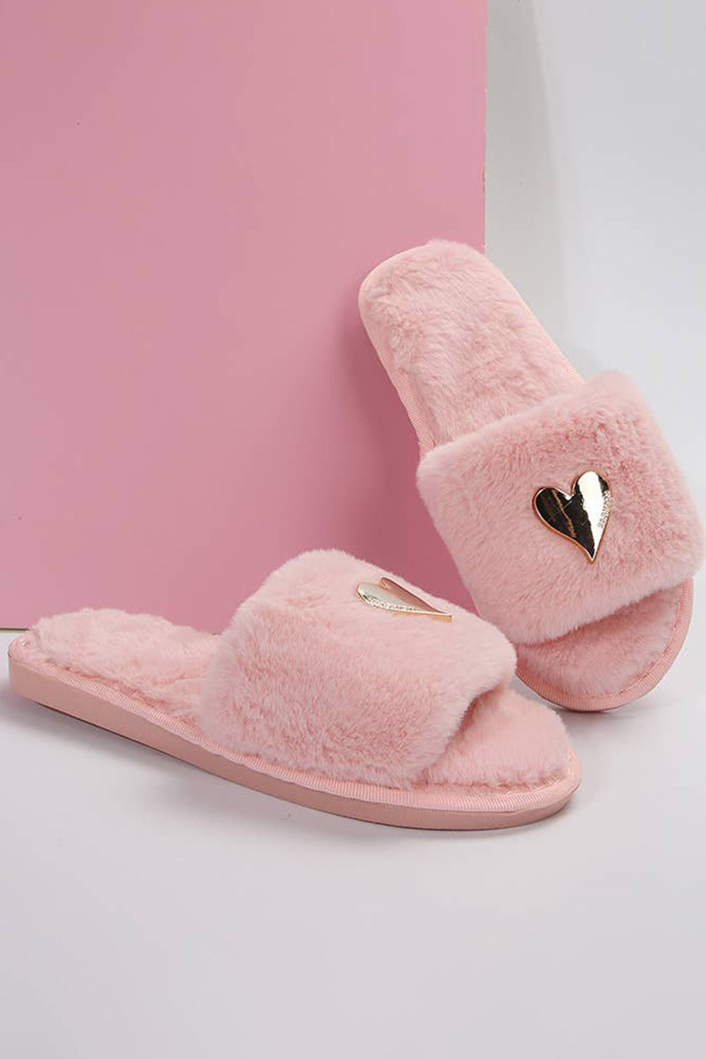 Parchment Heart Shape Buckle Decor Open Toe Plush Slippers