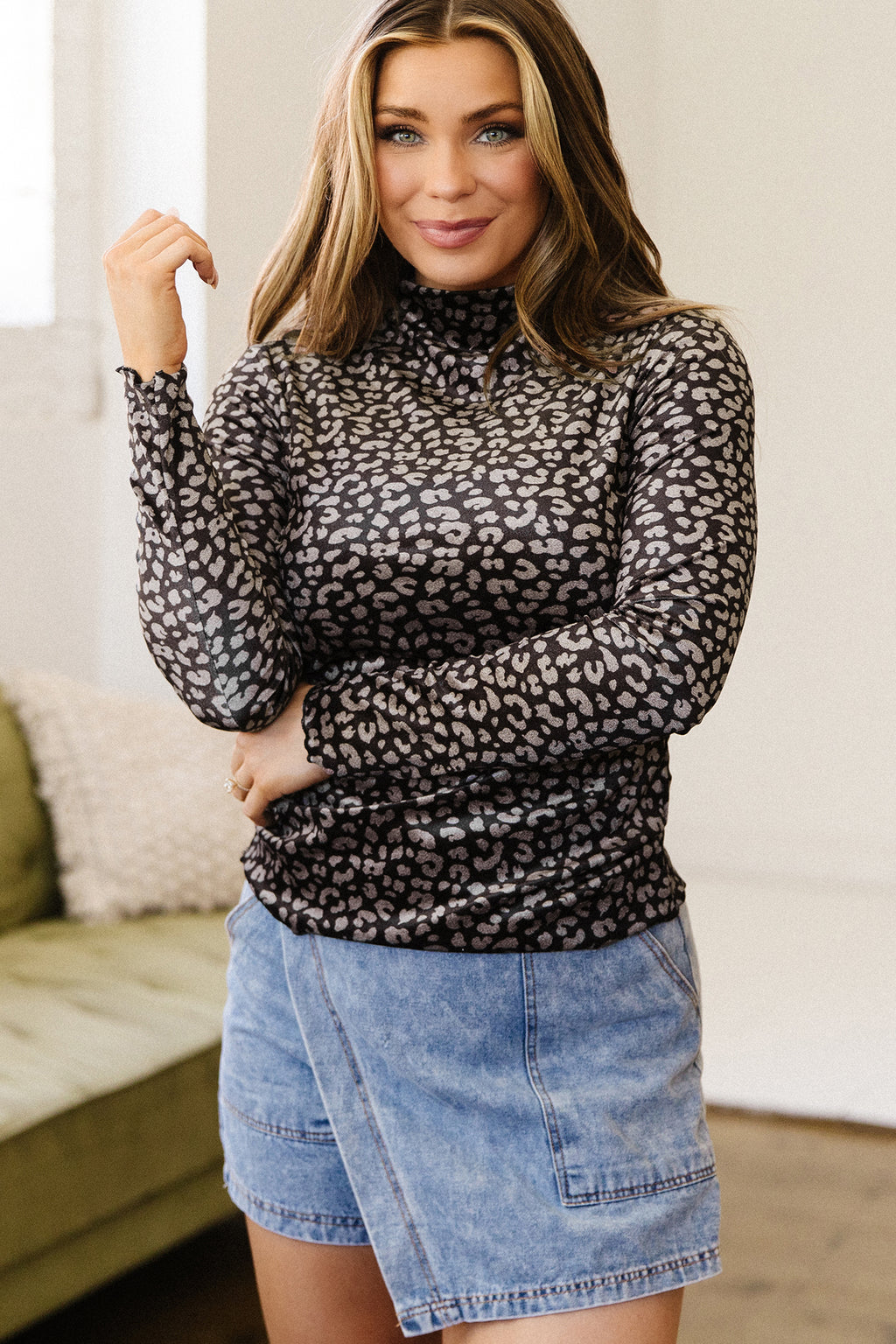 Brown Leopard Print Long Sleeve Round Neck Sheath Pullover Western Style Top
