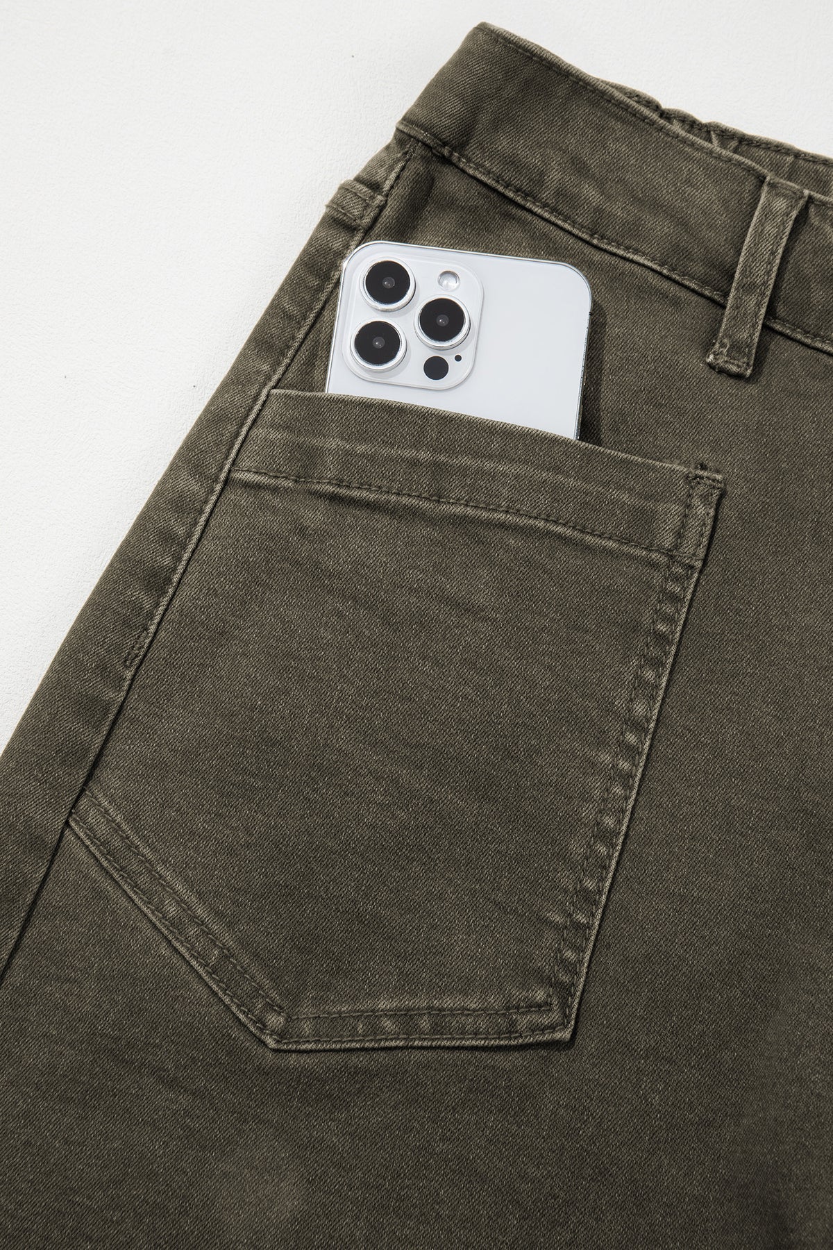 Four Leaf Clover Solid Color Square Patch Pocket Ankle-length Barrel Jeans