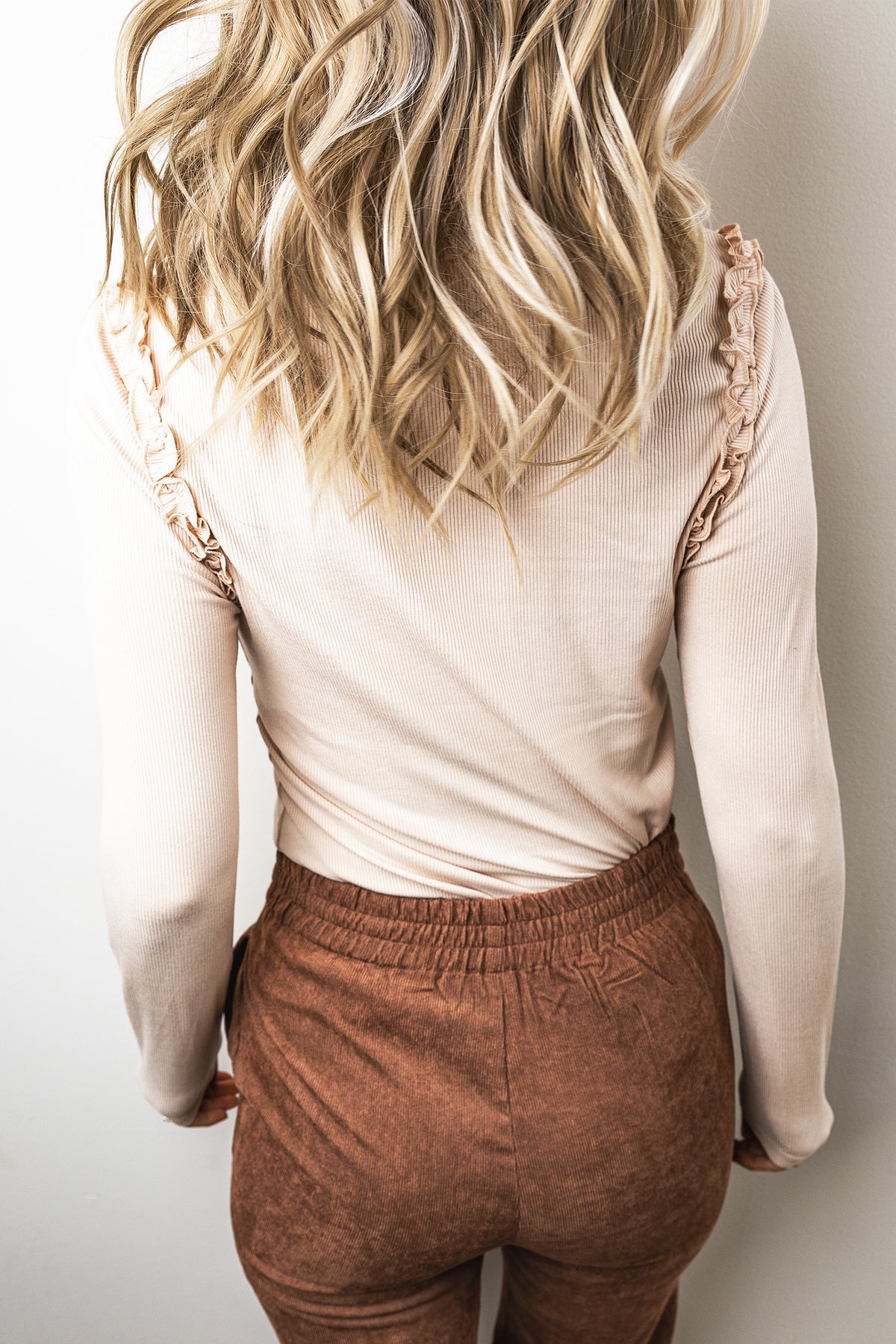 Black Solid Color Round Neck Frill Detail Long Sleeve Top